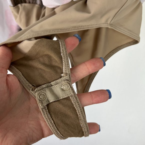 Aritzia Babaton Ambrose Bodysuit Frost Pink Dream Wrap-front Size Small S I1396 - Picture 8 of 14